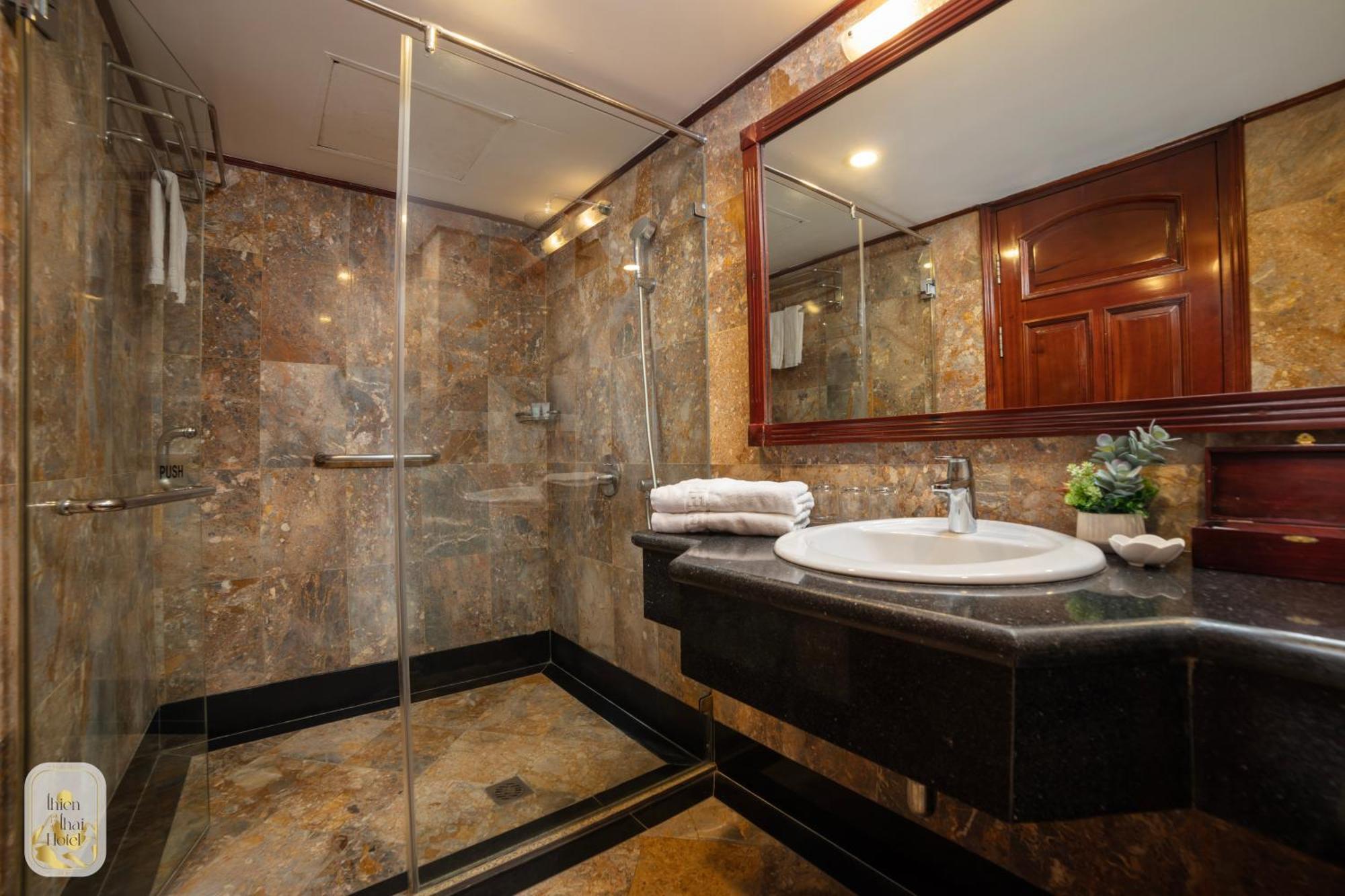 Thien Thai Hotel & Spa Hanoi Exterior foto